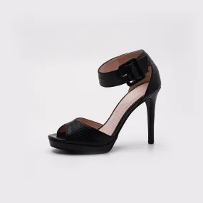 Chinese laundry Platform Sandals