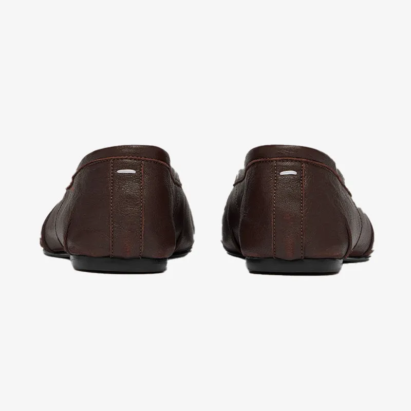 Elegant Split-Toe Ballet Flats in Tan Leather
