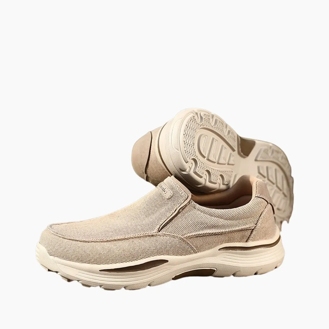 Light, Hard-Wearing : Casual Shoes for Men
